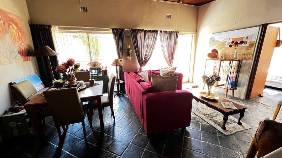 9 Bedroom Property for Sale in Waverley Free State